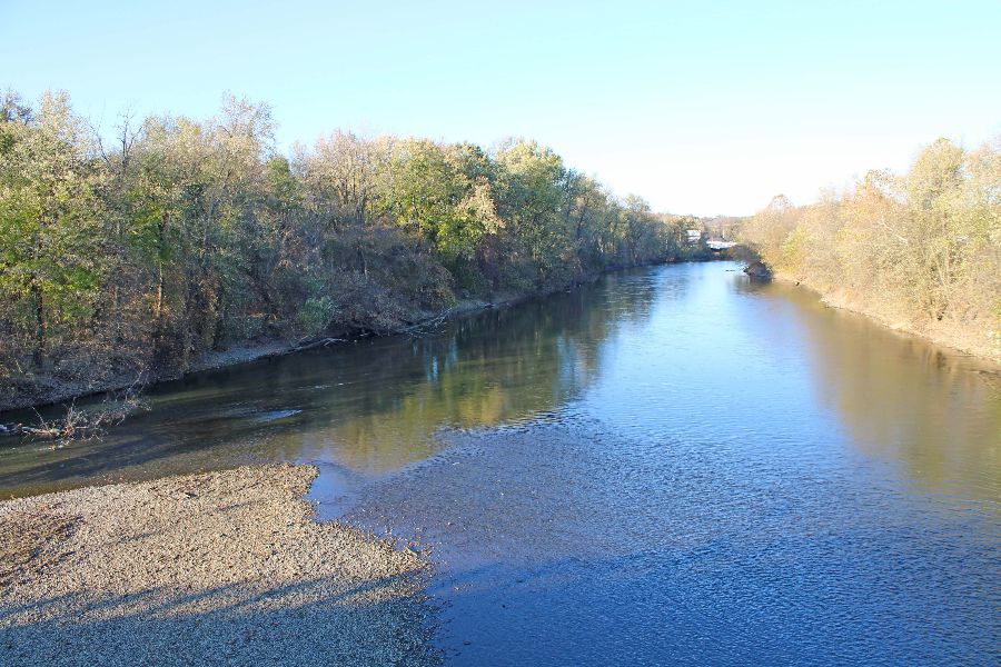 The Muskingum River seen from the bank in Coshocton
